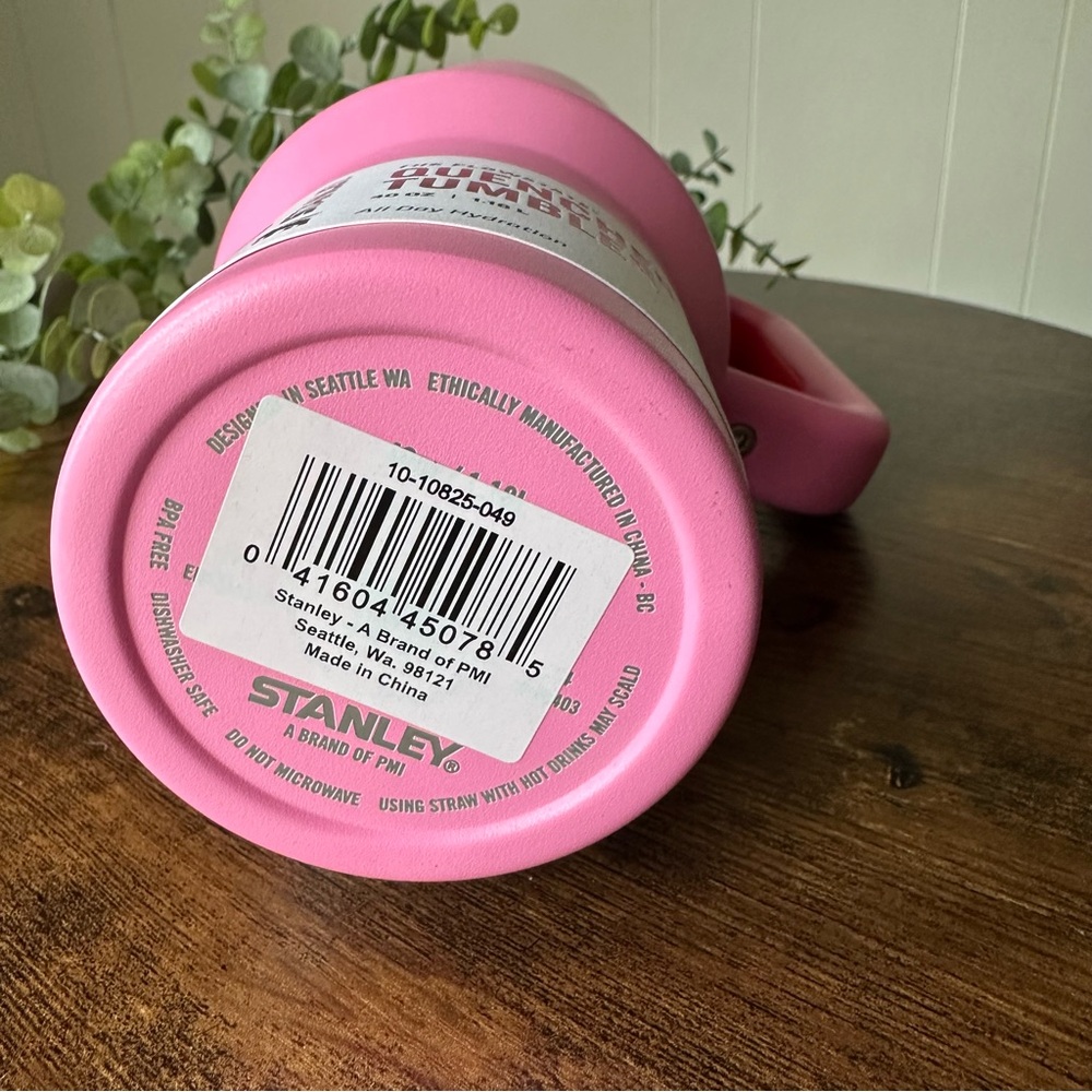 Stanley x Target Valentines 40 oz Tumbler 2025 Sweethearts - Picture 2 of 9